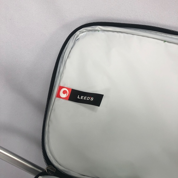 LEGO Leed's Picnic Cooler Employee Exclusive - NEW READ - Picture 6 of 7